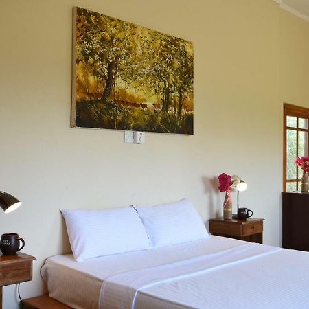 Captain'S Bird Safari Lodge Puttalam Esterno foto