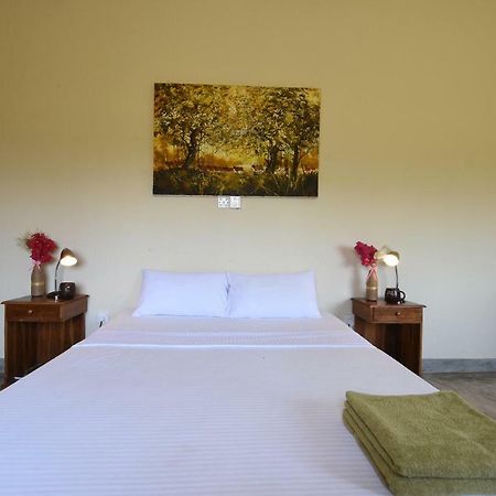 Captain'S Bird Safari Lodge Puttalam Esterno foto
